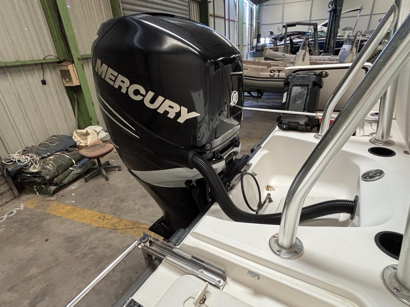 boston_whaler_230_dauntless_-_la_grande_motte_28_.jpg