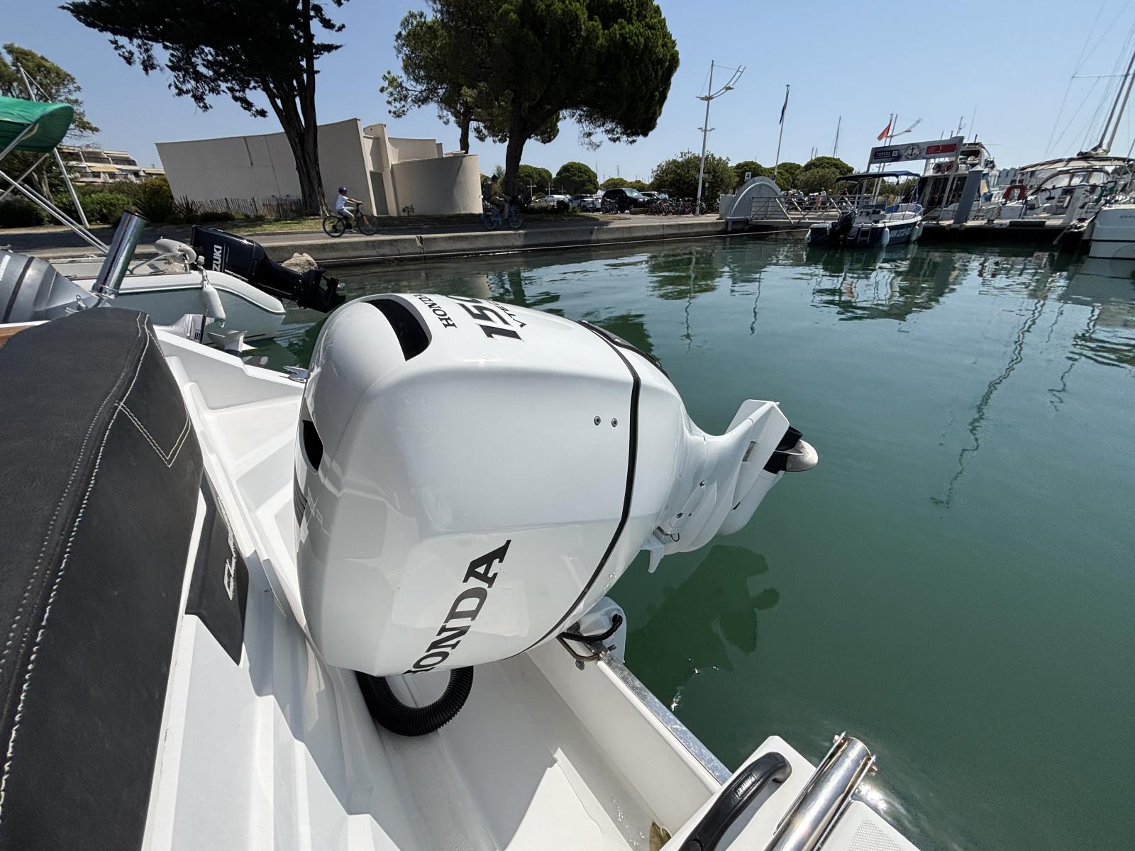 ranieri_22_clf_-_port_camargue_20_.jpg