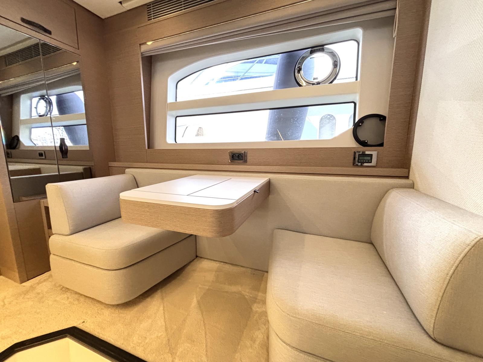 jeanneau_prestige_590_fly_-_la_grande_motte_34_.jpg