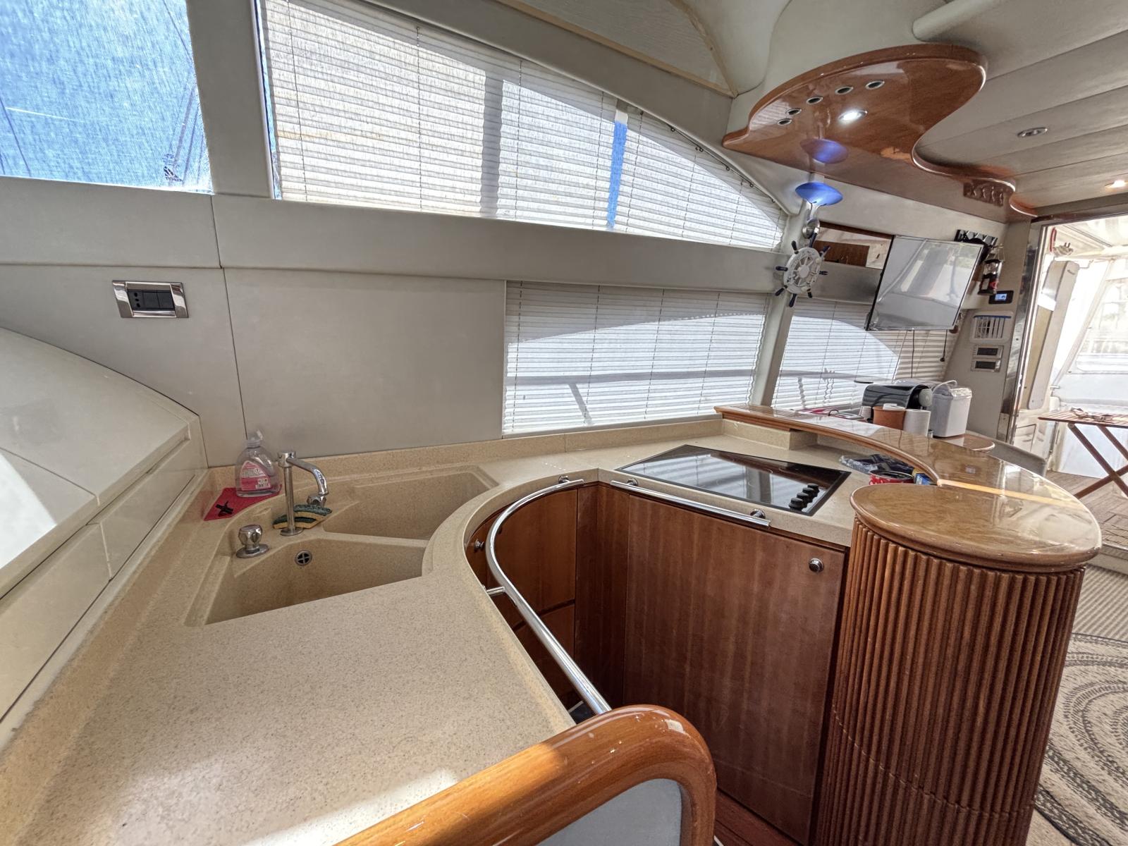 azimut_50_-_la_grande_motte_33_.jpg