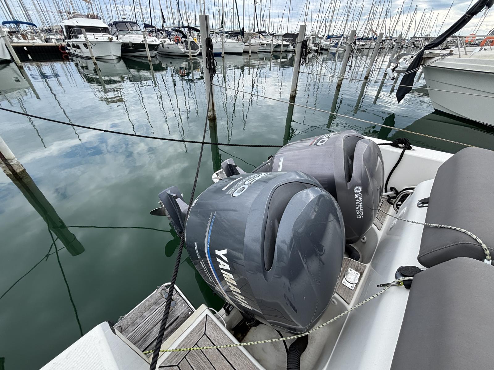 white_shark_285_-_la_grande_motte_10_.jpg