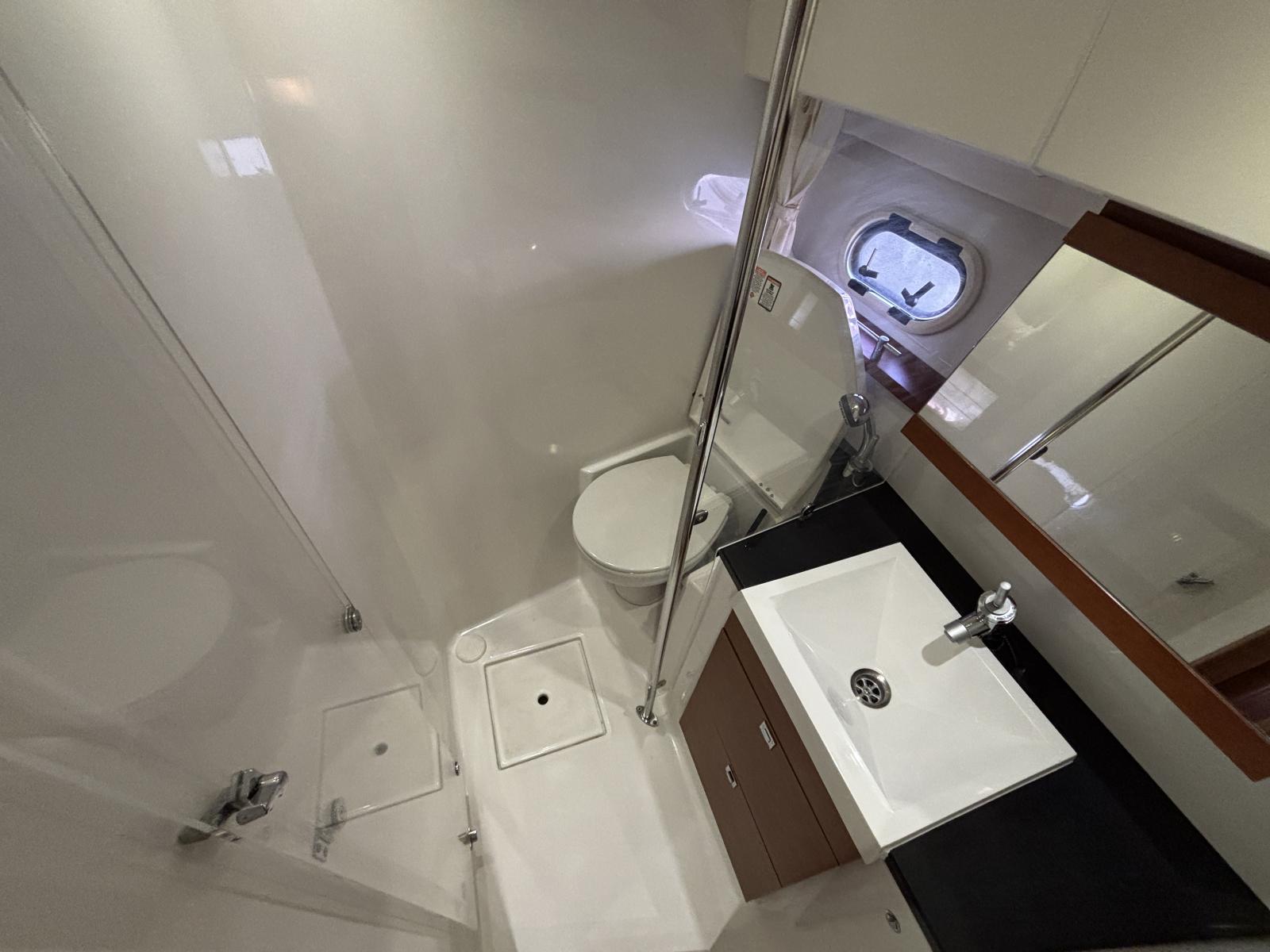 jeanneau_prestige_400_fly_-_la_grande_motte_85_.jpg