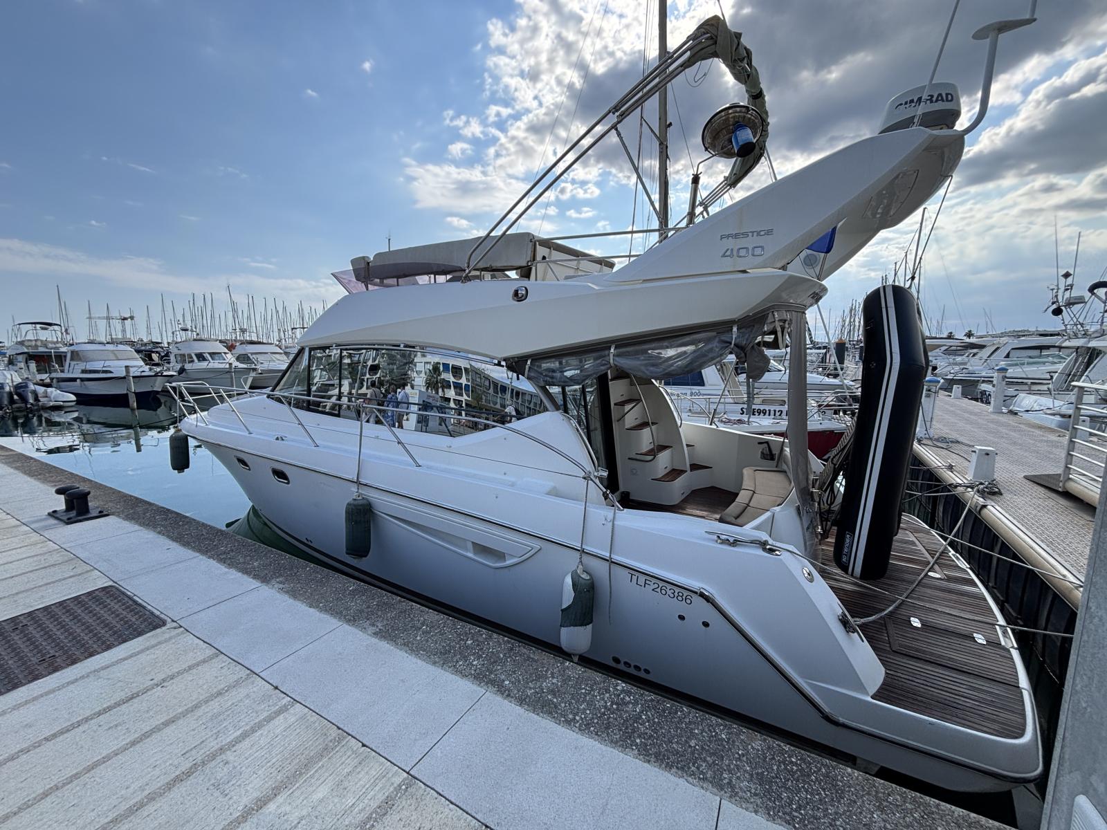 jeanneau_prestige_400_fly_-_la_grande_motte_41_.jpg