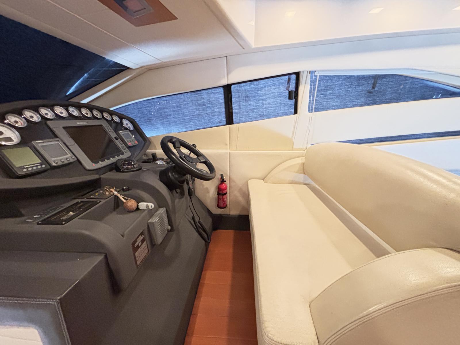 rodman_muse_44_-_port_camargue_24_.jpg