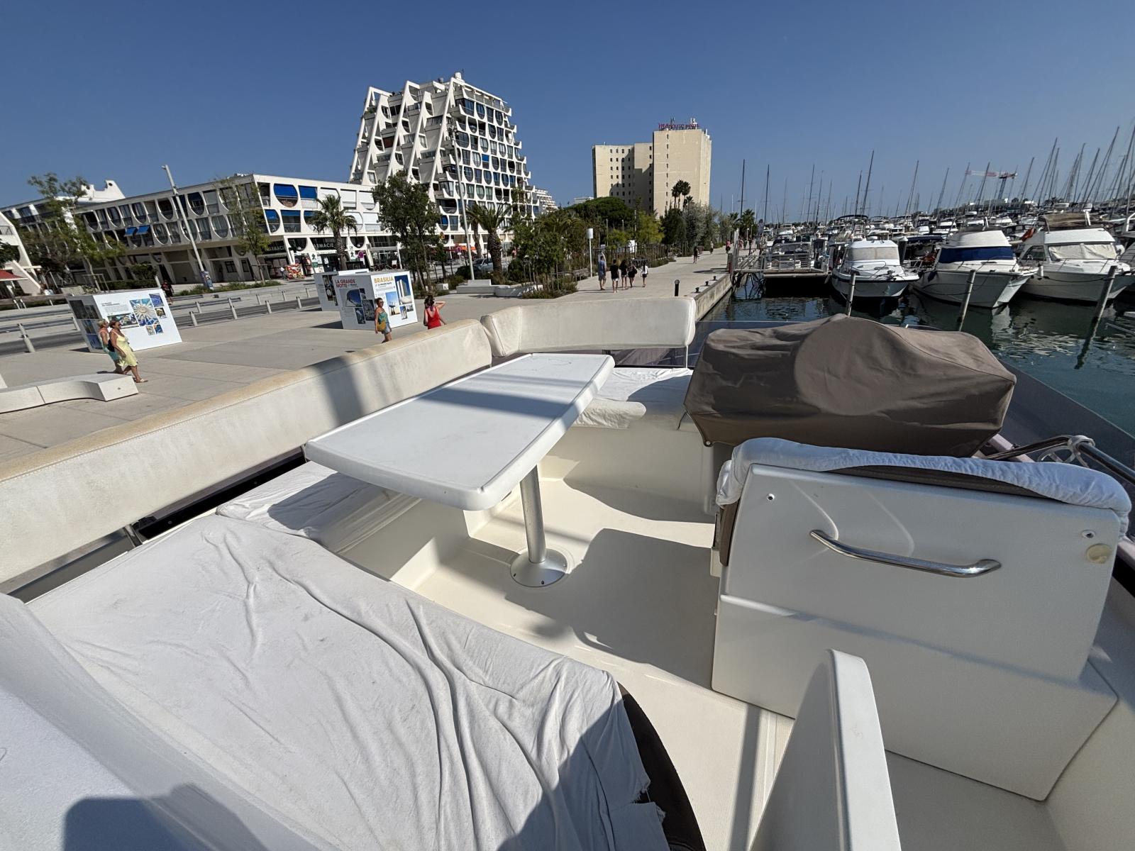 jeanneau_prestige_400_fly_-_la_grande_motte_23_.jpg