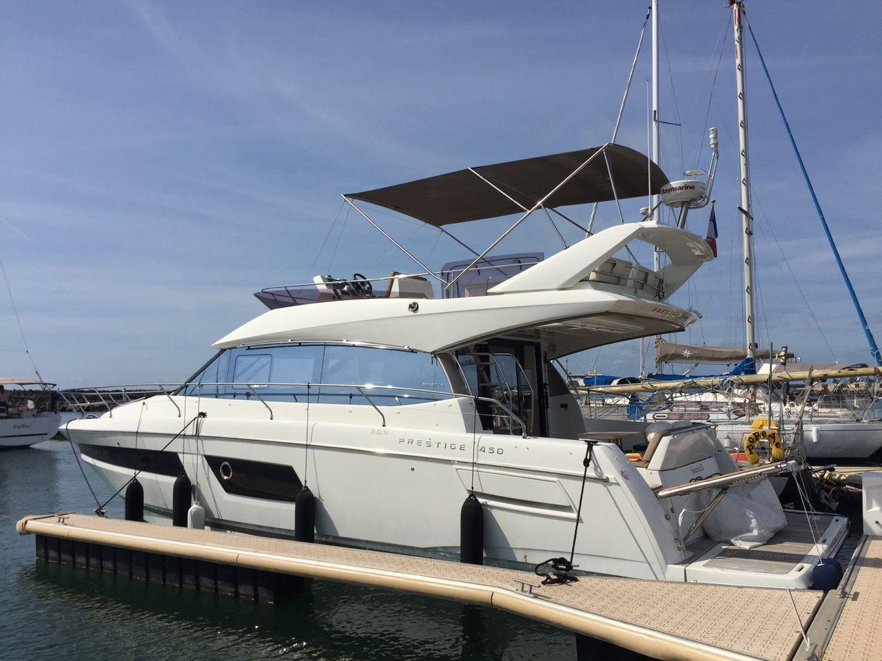 jeanneau_prestige_450_-_port_camargue_2_.jpeg