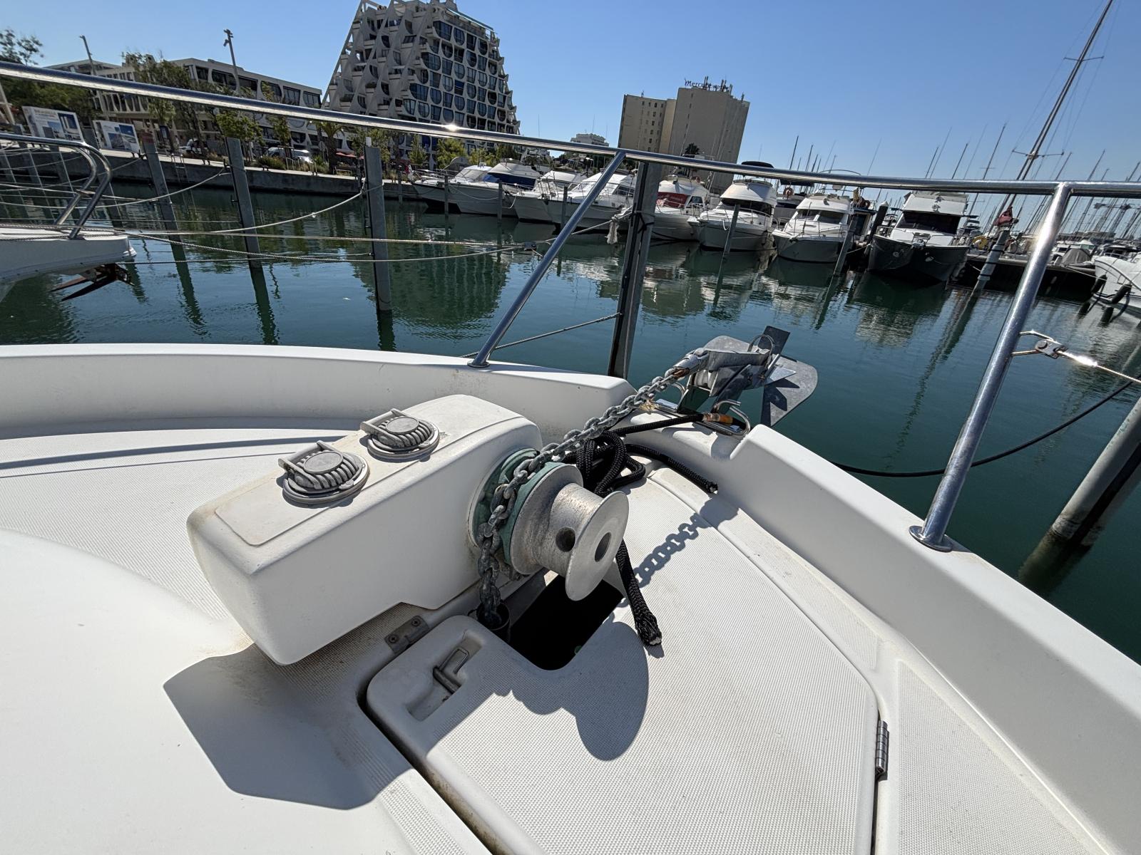 beneteau_antares_serie_9_-_la_grande_motte_13_.jpg